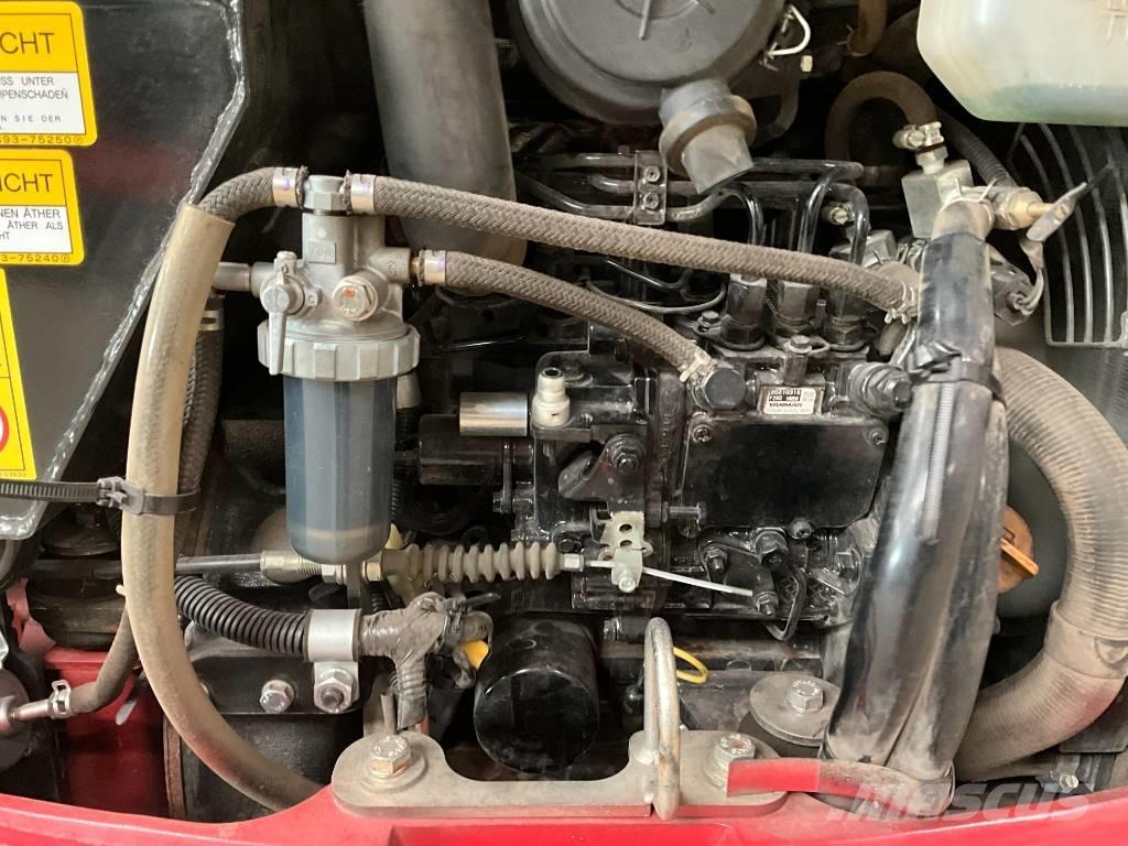 Takeuchi TB 216 Mini pelle < 7t