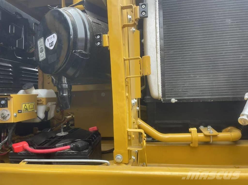 CAT 329 D Pelle sur chenilles