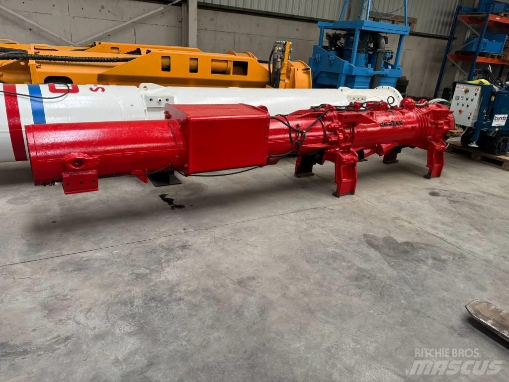 Delmag D30-13 Piston Pylone Diesel