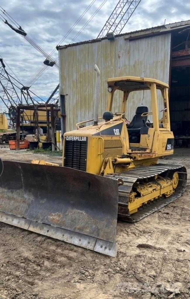 CAT D 5 G LGP Bouteurs sur chenilles