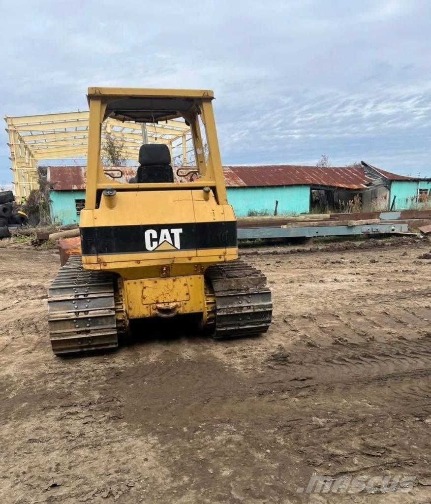 CAT D 5 G LGP Bouteurs sur chenilles