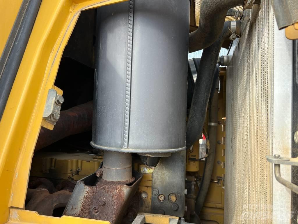 CAT 963 D Chargeuse sur chenilles
