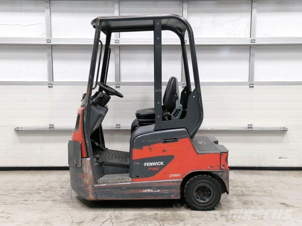 Linde P60 Tracteur routier