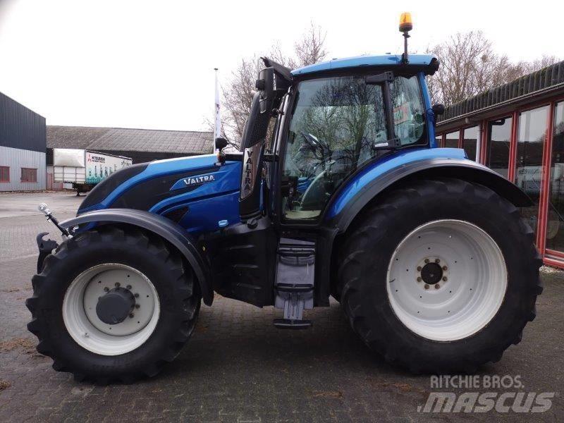 Valtra T234 D Tracteur