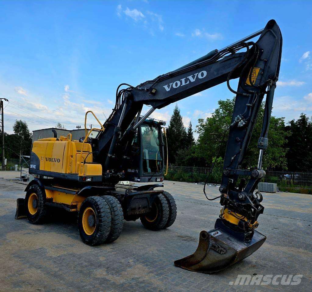 Volvo EW 140 C Pelle sur pneus