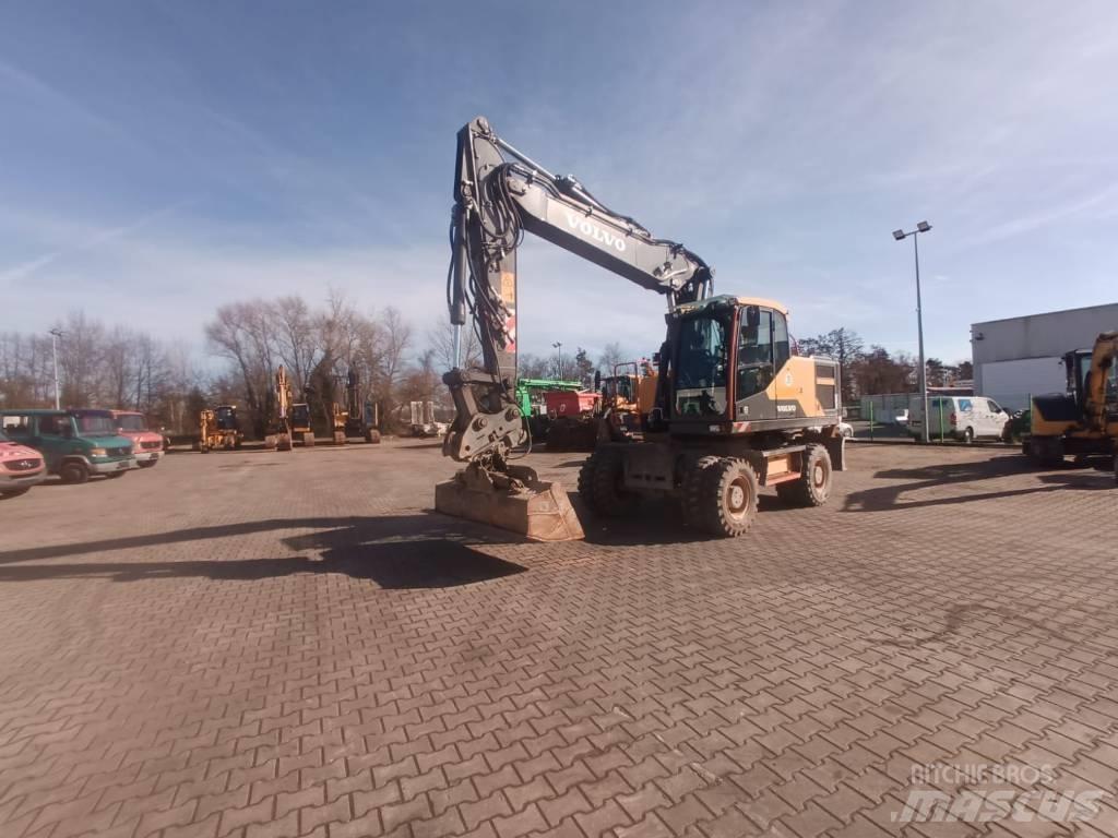 Volvo EW 180 E Pelle sur pneus