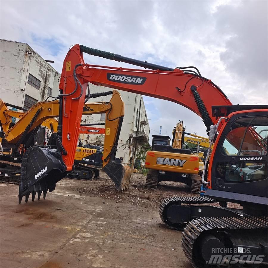 Doosan DX300 Pelle sur chenilles
