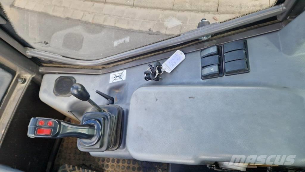 Mecalac AX 850 Chargeuse sur pneus