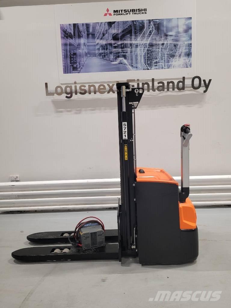 Rocla SWS 16 Gerbeur accompagnant