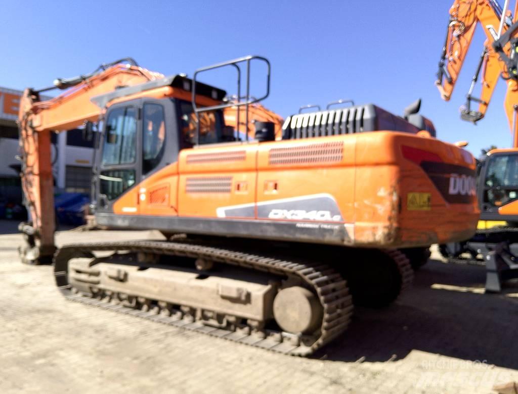 Develon DX340LC-5 Pelle sur chenilles