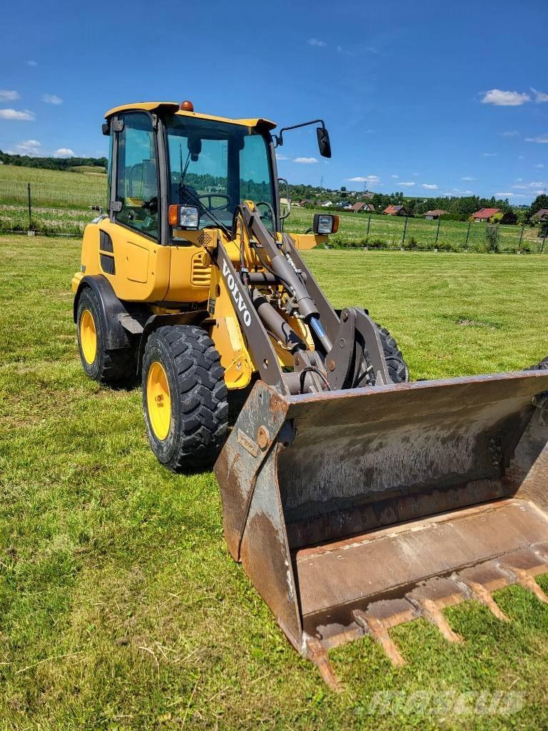 Volvo L 25 F Chargeuse sur pneus
