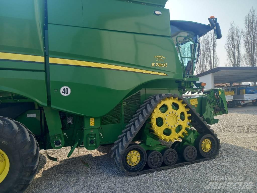 John Deere S 780i Moissonneuse batteuse