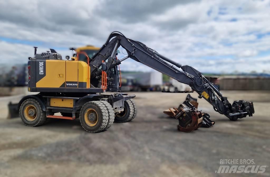 Volvo EWR 170 E Pelle sur pneus