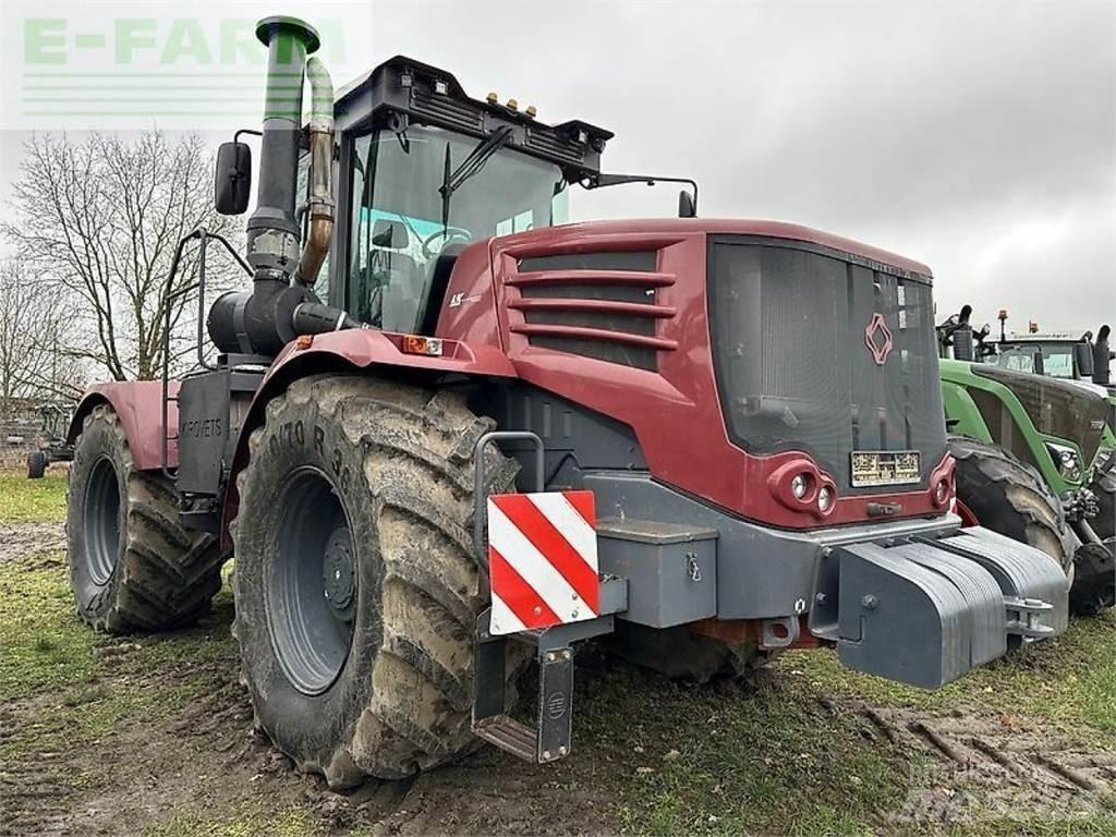 Kirovets k-743 Tracteur