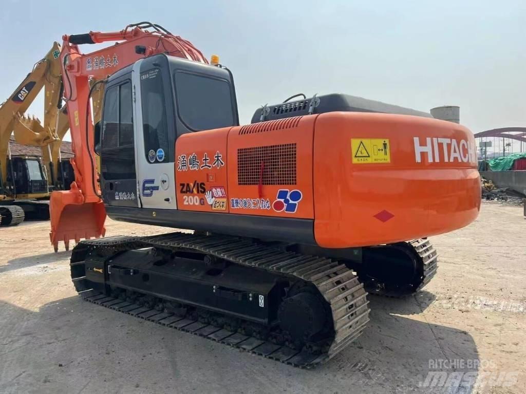 Hitachi ZX 200 Pelle sur chenilles