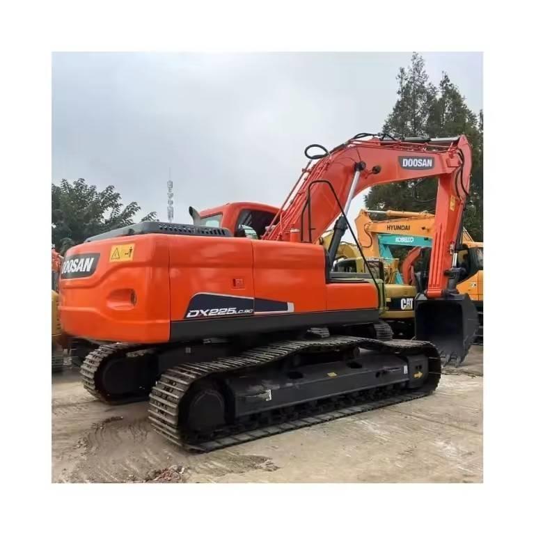 Doosan DX 225 LC-9C Pelle sur chenilles