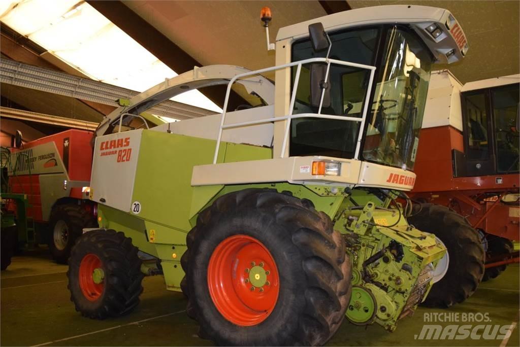 CLAAS Jaguar 820 Ensileuse automotrice