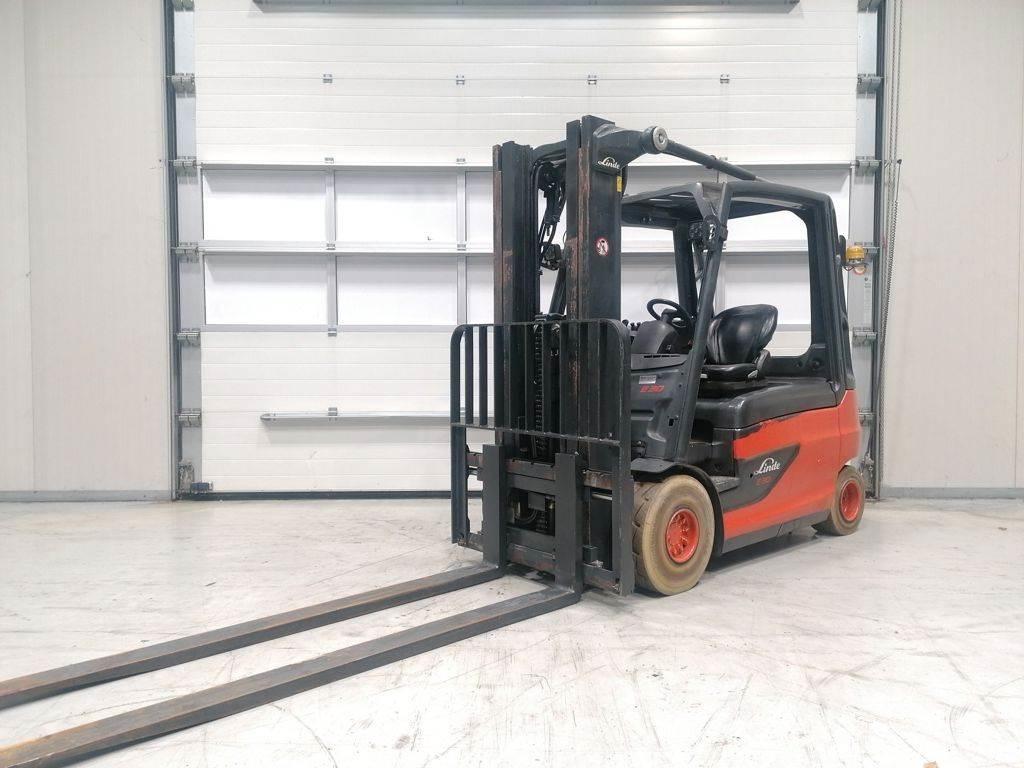 Linde E30L-01 Chariots élévateurs électriques