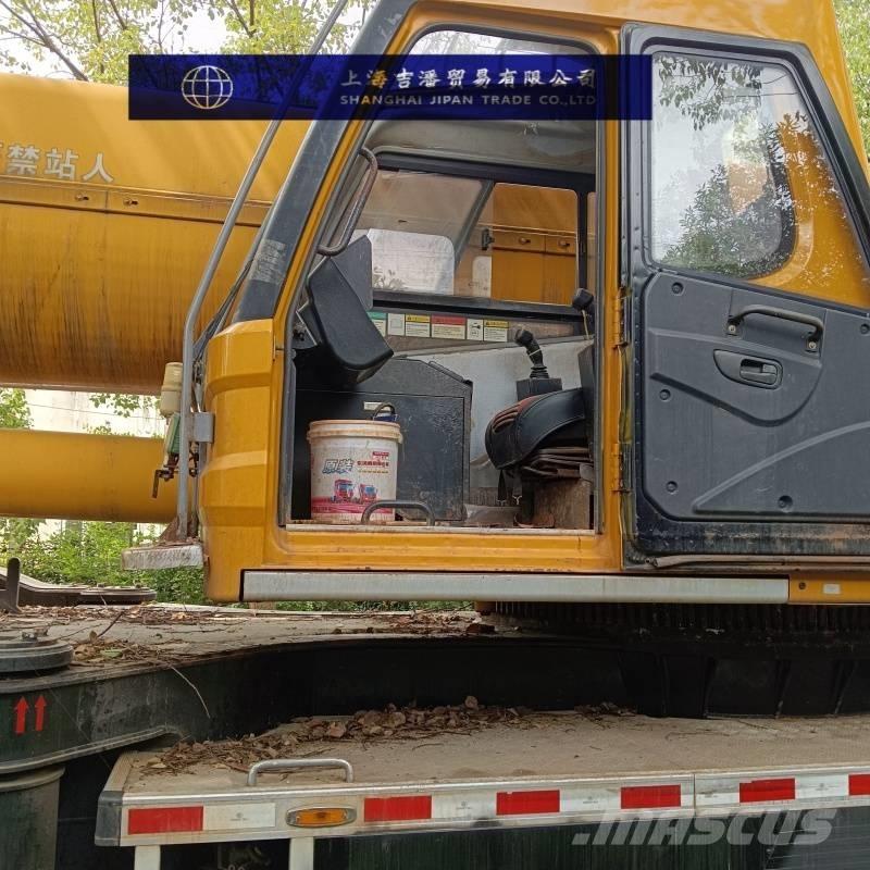 Sany STC 1000A Grues tout terrain