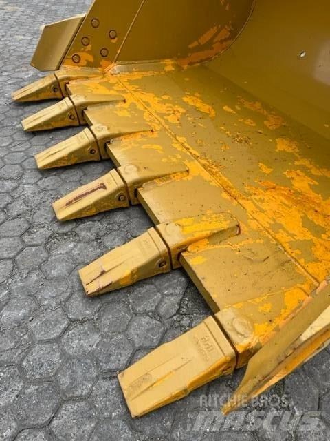 CAT 374 lre Bucket Godet