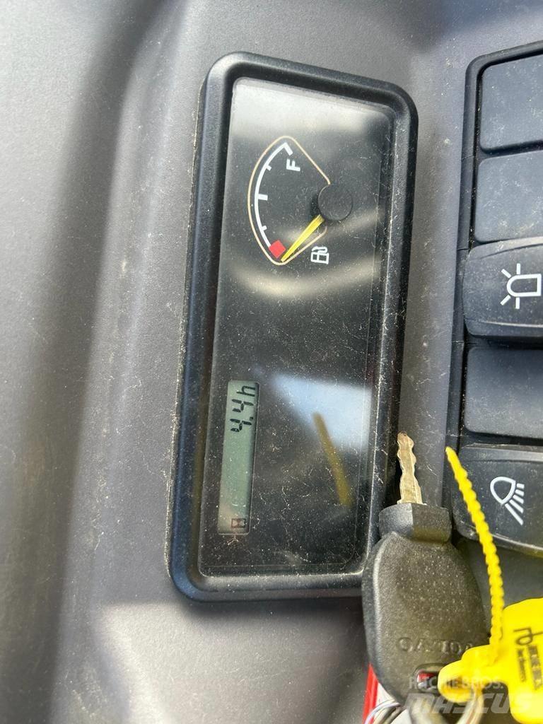 Volvo EC 15 E Mini pelle < 7t