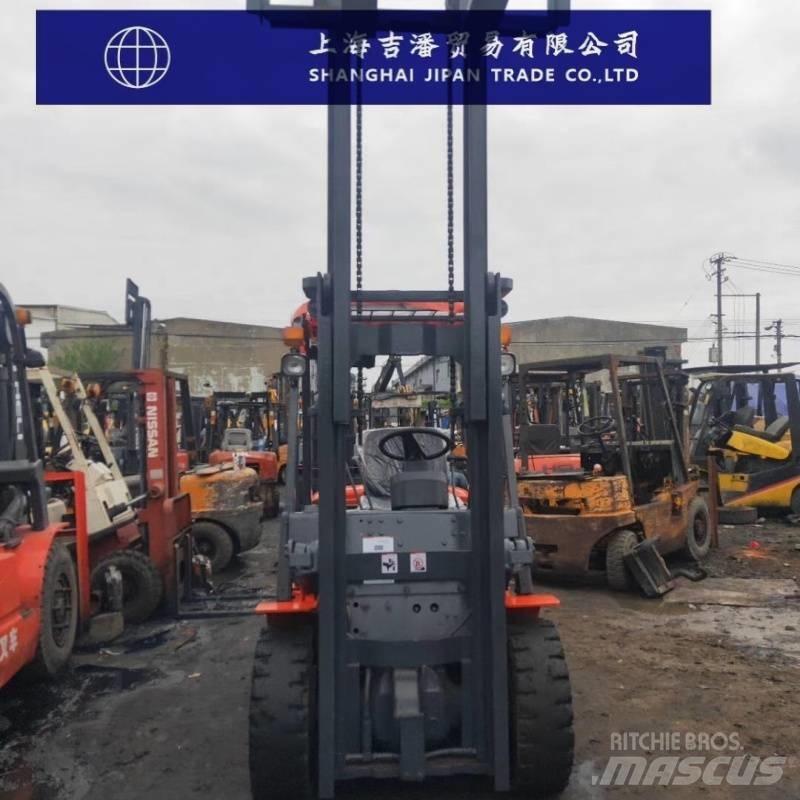 Heli H2000 30 Chariots diesel