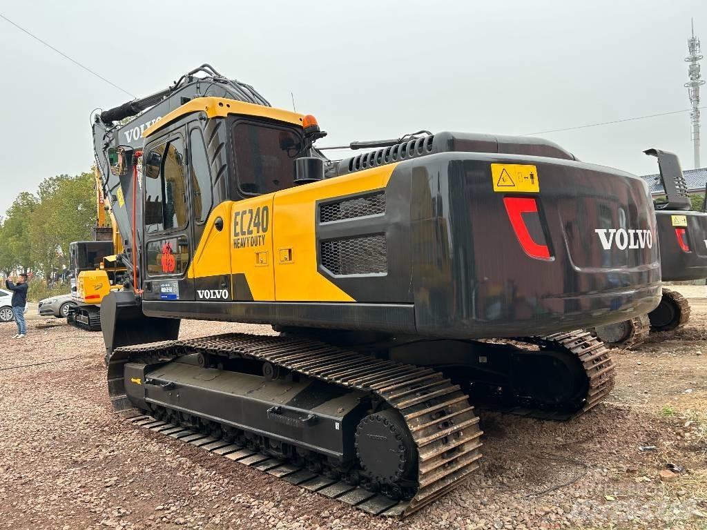 Volvo EC 240 Pelle sur chenilles
