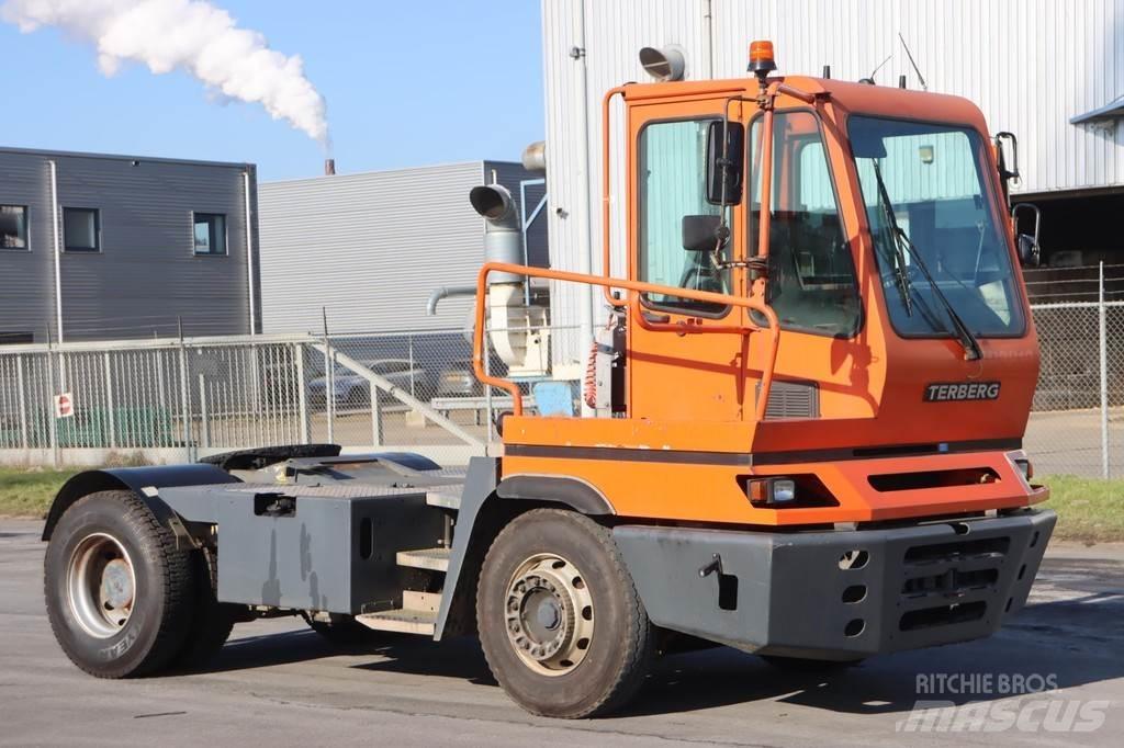 Terberg YT182 Tracteur de manœuvre