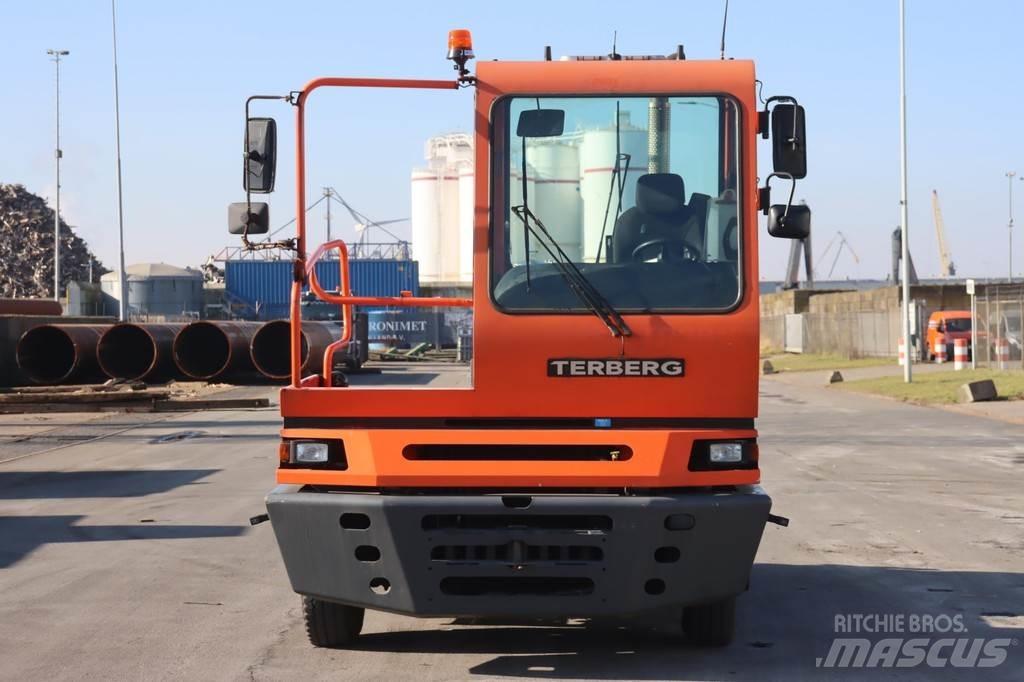 Terberg YT182 Tracteur de manœuvre