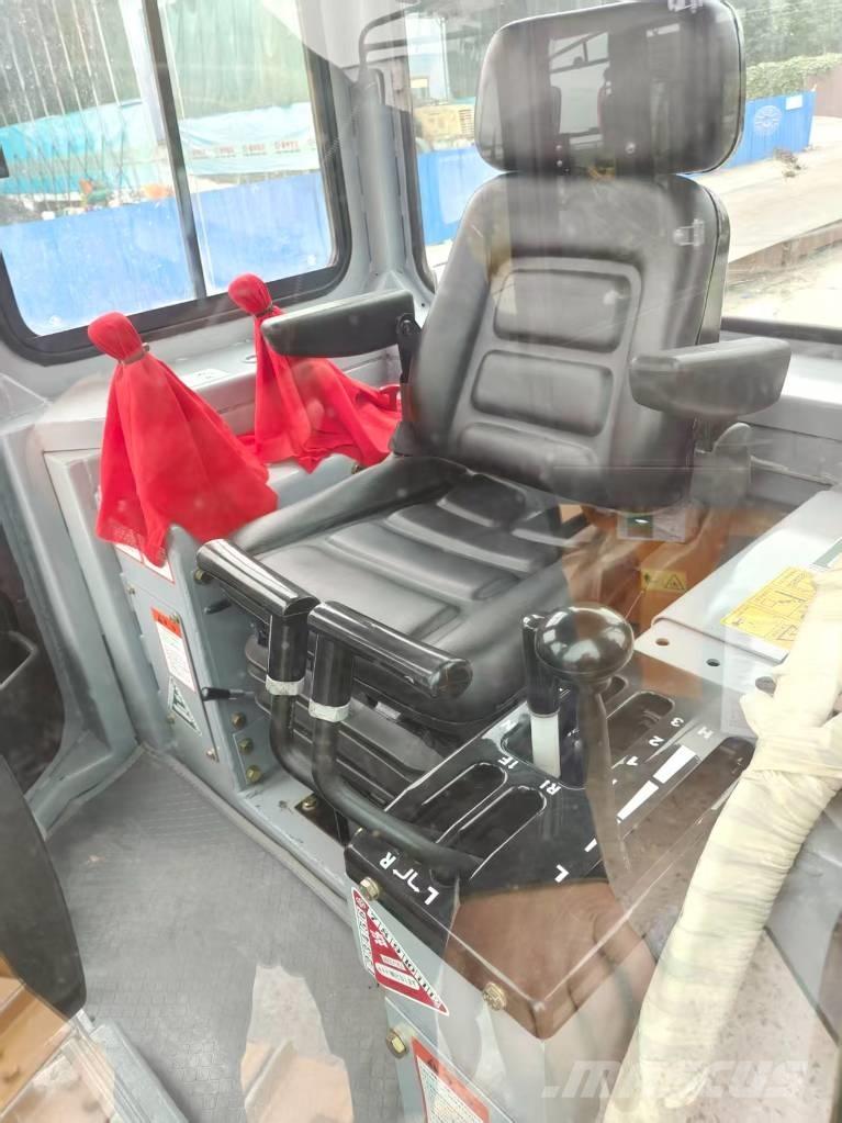 CAT D6G Bouteurs sur chenilles