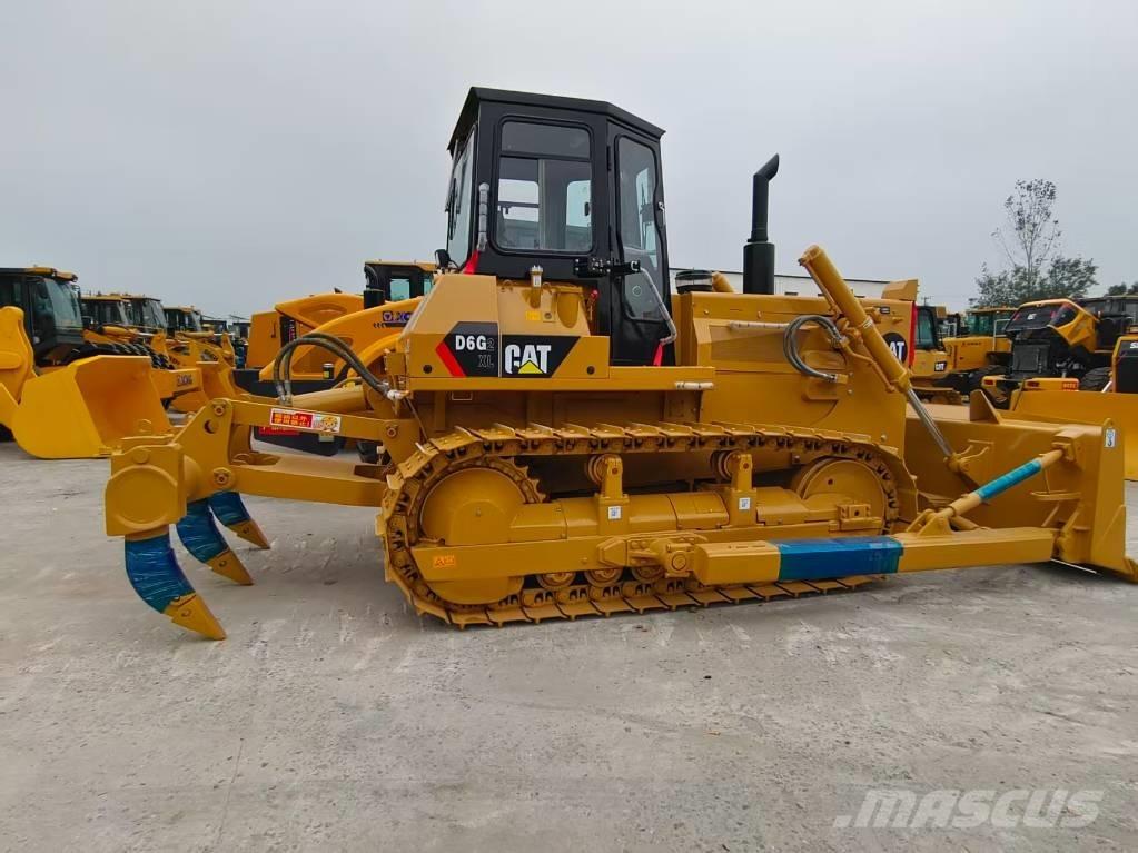 CAT D6G Bouteurs sur chenilles