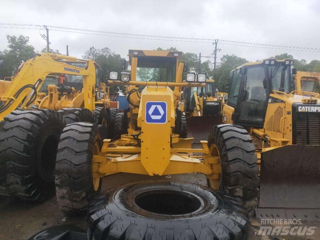 XCMG GR 180 Niveleuse
