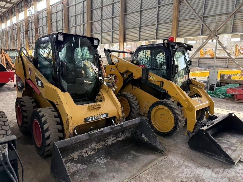 CAT 246C and 262D Chargeuse compacte