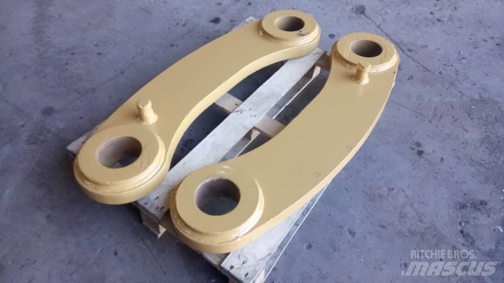 CAT 245 Bras et Godet