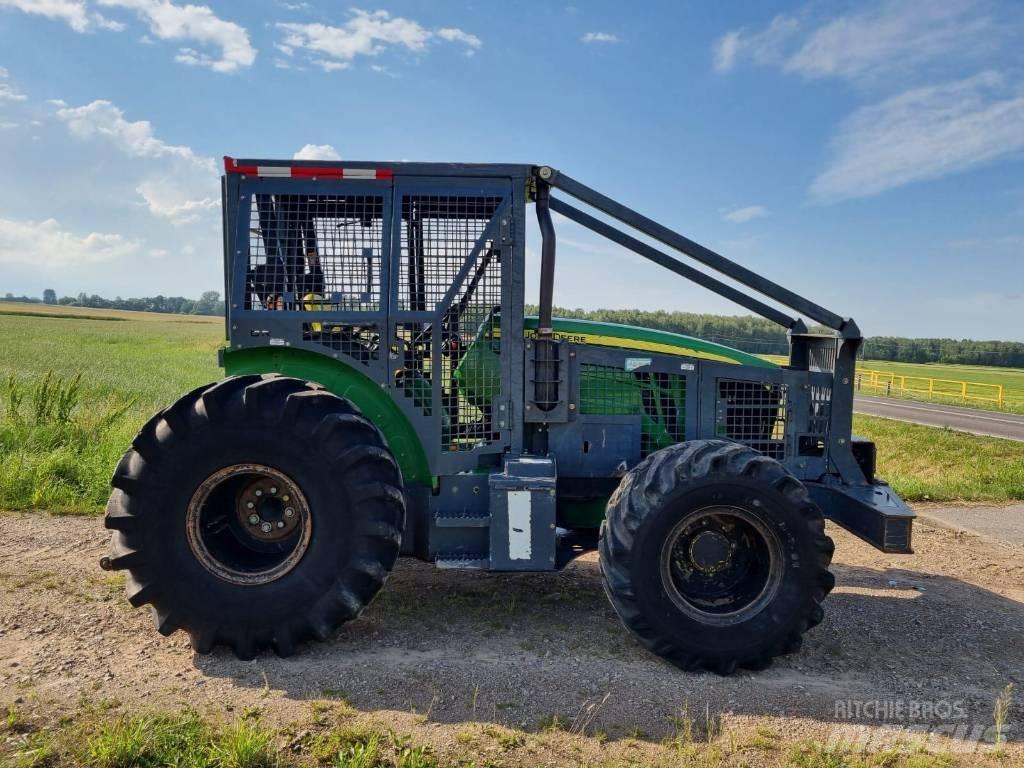 John Deere 5100 M Tracteurs forestiers