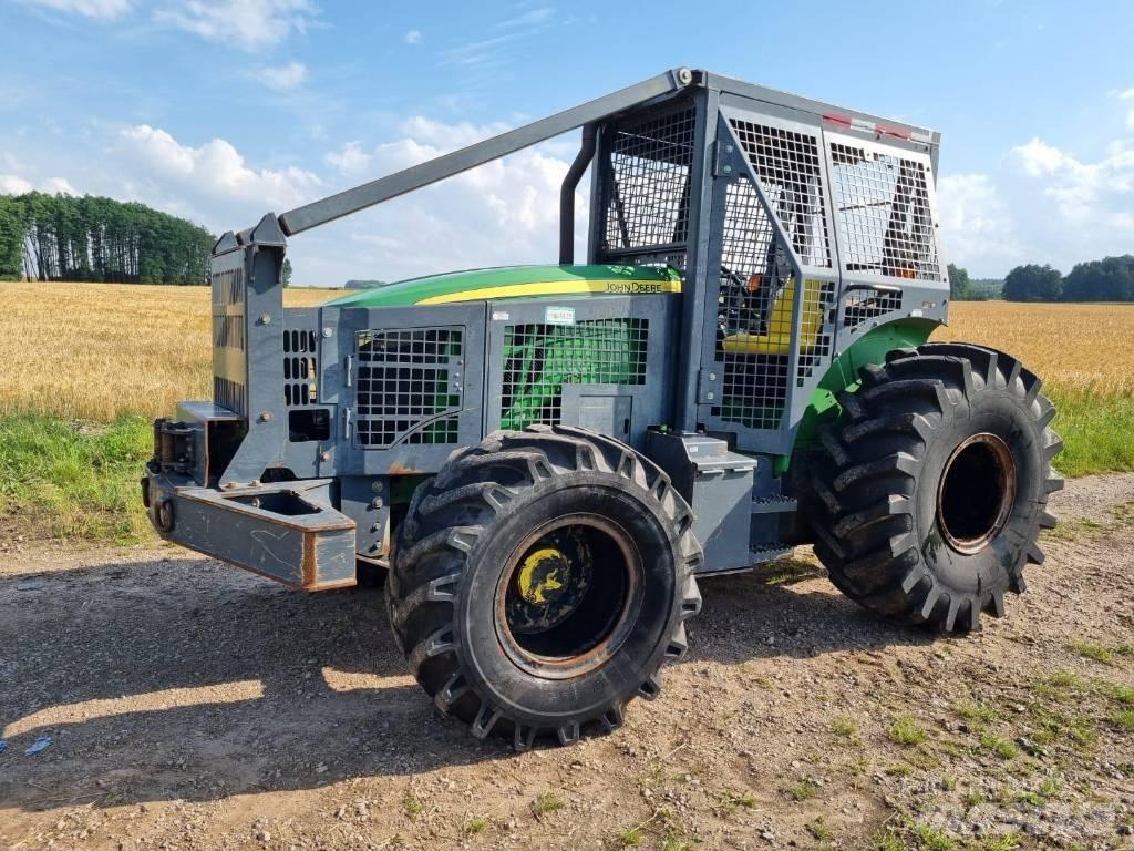 John Deere 5100 M Tracteurs forestiers