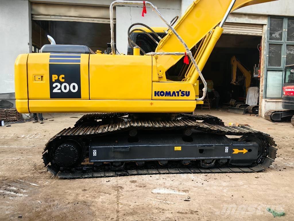 Komatsu PC 200-7 Pelle sur chenilles