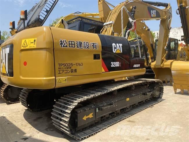 CAT 320 D2 Pelle sur chenilles