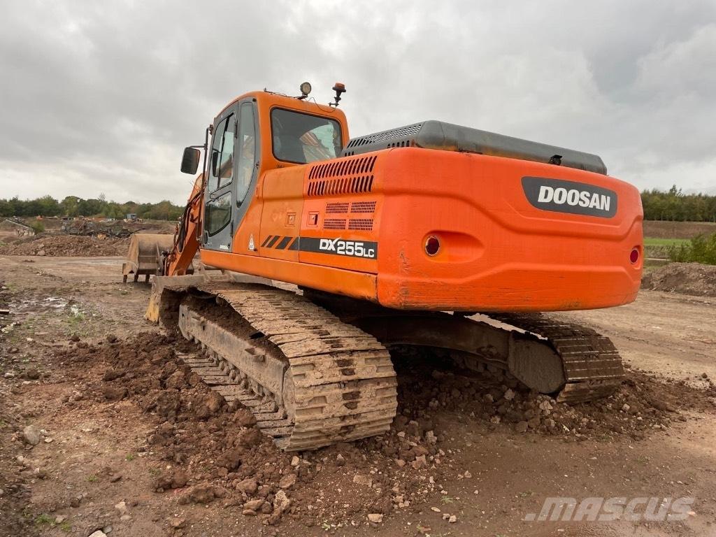Doosan DX 255 LC Pelle sur chenilles