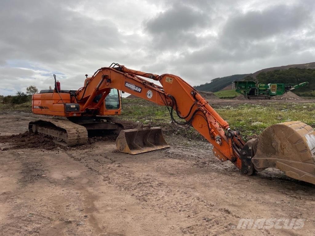Doosan DX 255 LC Pelle sur chenilles