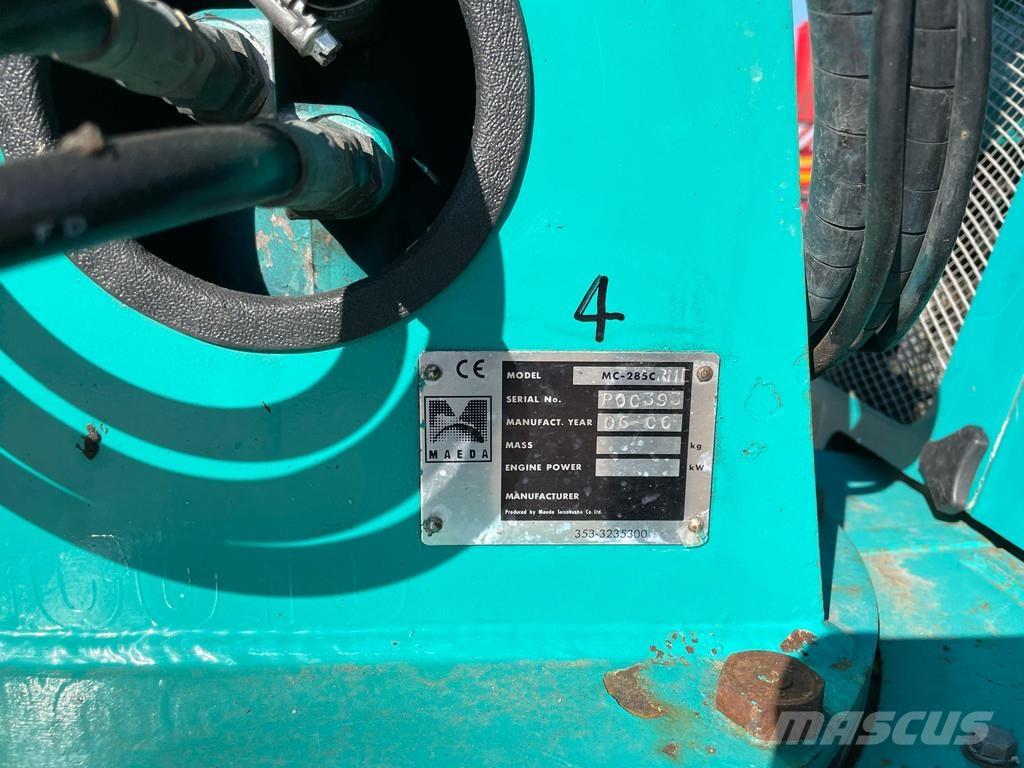 Maeda MC285C RME Grue sur chenilles