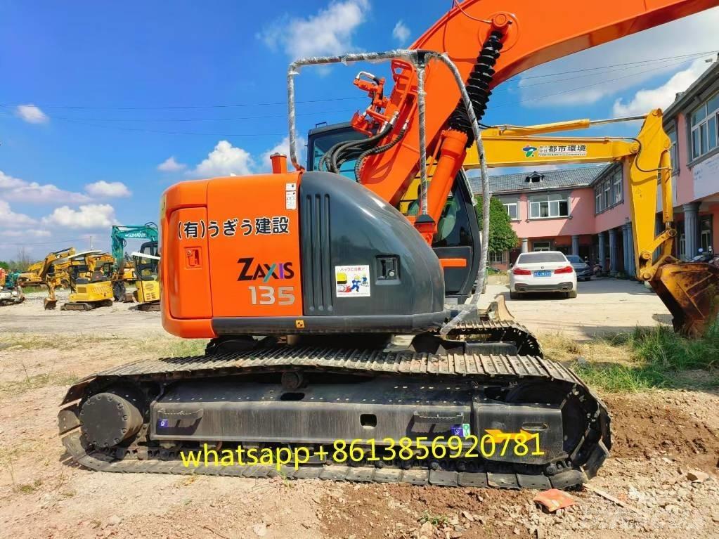 Hitachi ZX 135 US Pelle sur chenilles