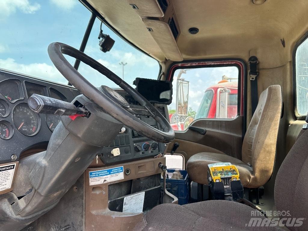 Mack Granite GU 813 Autre camion