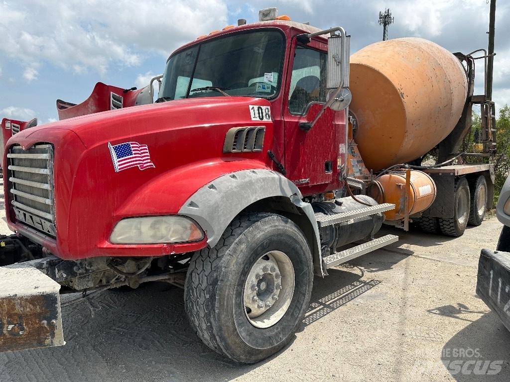 Mack Granite GU 813 Autre camion