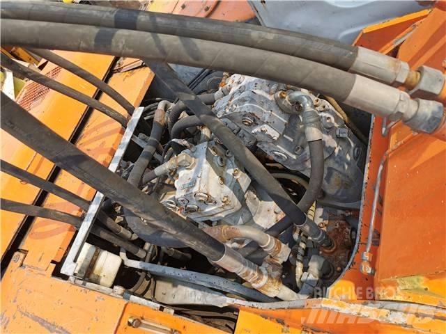 Hitachi EX160WD Pelle sur chenilles