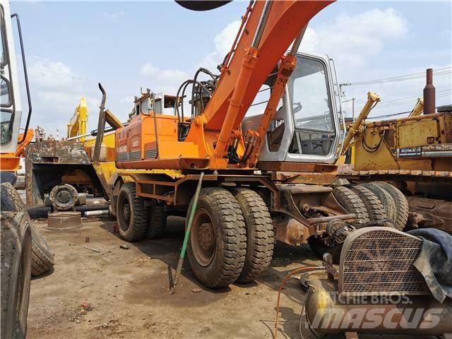 Hitachi EX160WD Pelle sur chenilles