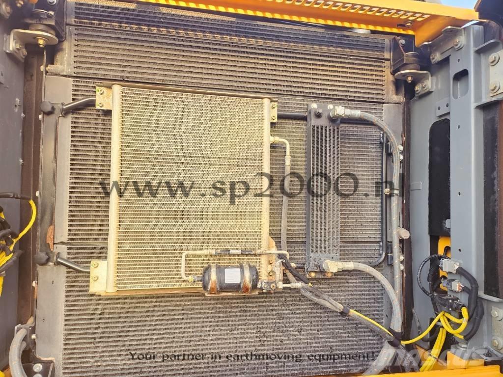 Liebherr R 936 LC Pelle sur chenilles