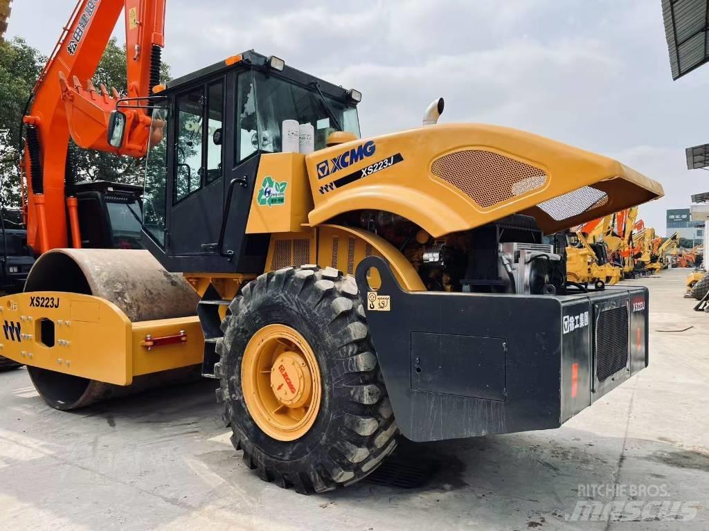 XCMG XS 223 J Rouleaux monocylindre
