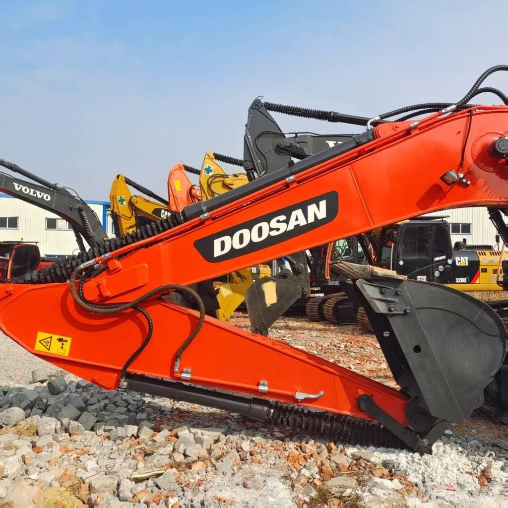 Doosan DX 225 LC Mini pelle < 7t
