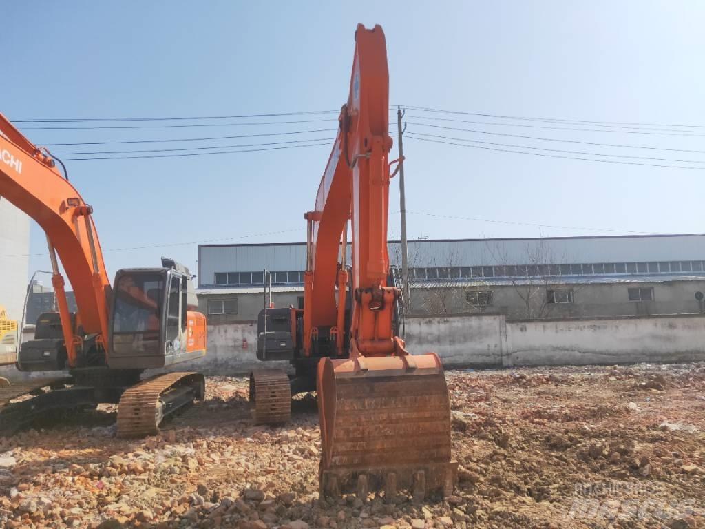 Hitachi ZX 240 Pelle sur chenilles